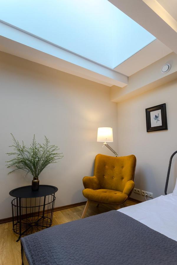 Na Starowce / Old Town Apartment *